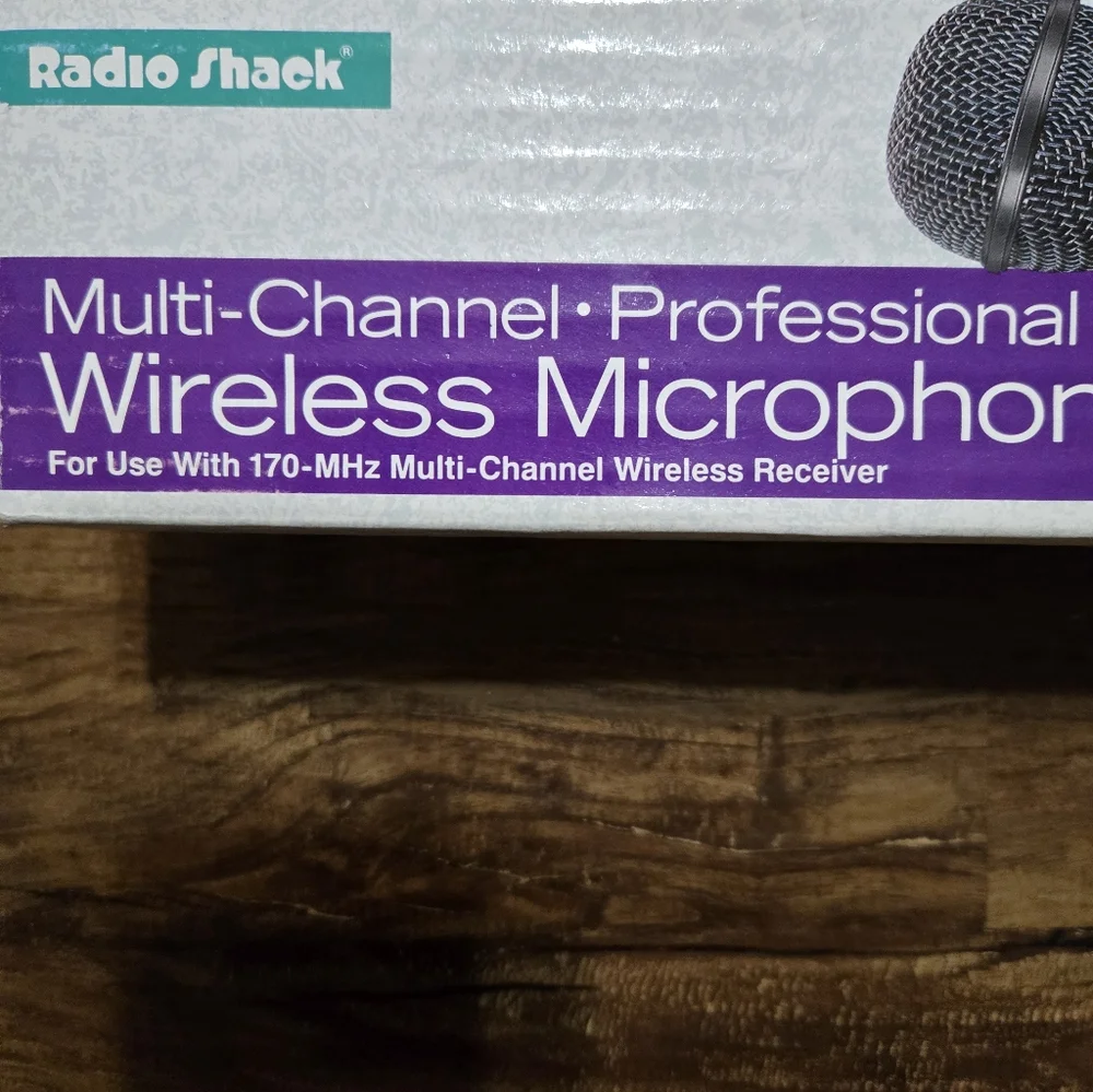 New Old Stock Radio Shack 32-1230A Wireless Microphone 170MHz Multi-Channel NIB